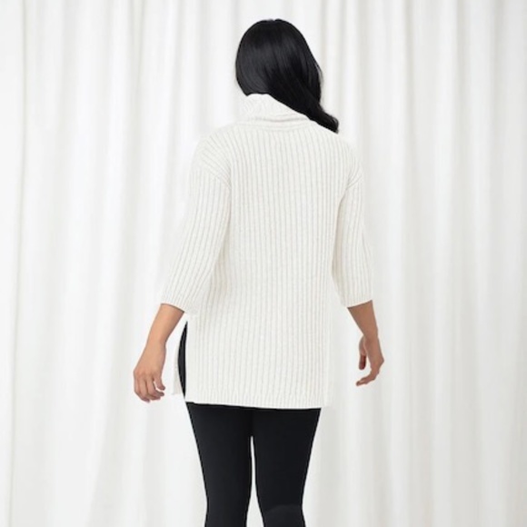 Simple Wool & Cotton Sweater in Ivory - Picture 3 of 8
